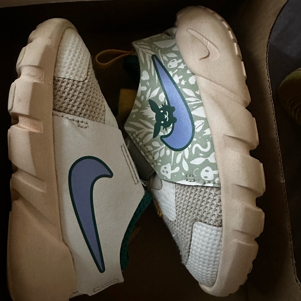 Kids Nike Flex Runner 2 LIL Green and Cream Shoes